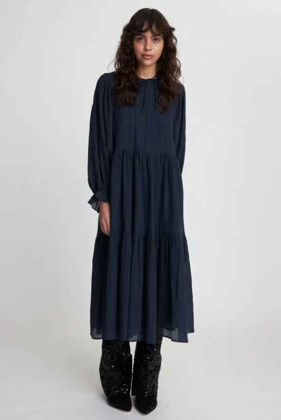 Stella Nova Crispy Dress - Navy | Dresses