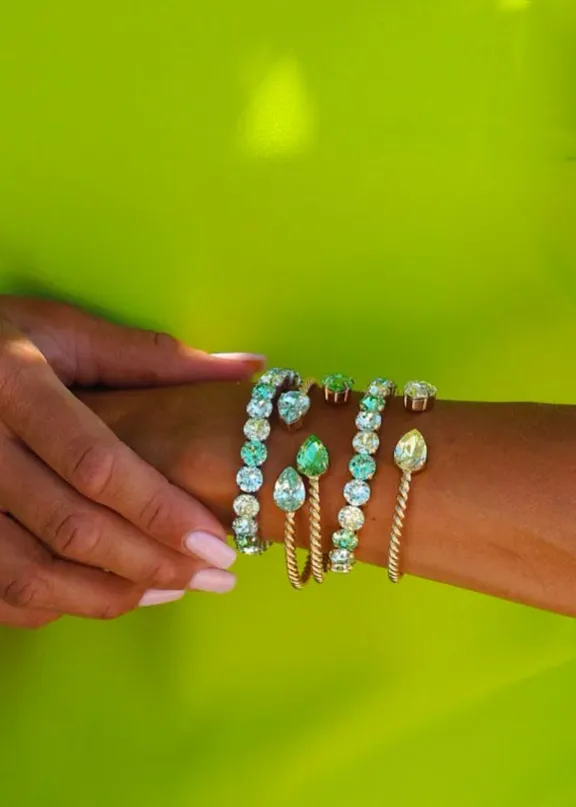 gia_stud_bracelet__goldli_2.webp Caroline Svedbom Gia Stud Bracelet - Gold/Lime Combo | Jewellery | Gifts