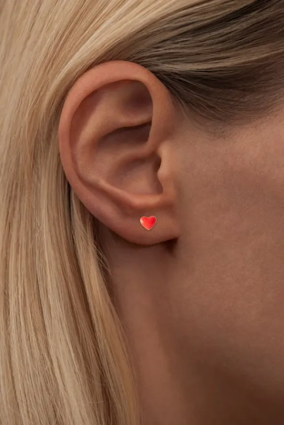 love_u_one_piece_enamel___5.webp Lulu Copenhagen Love U One Piece Enamel - Red | Jewellery