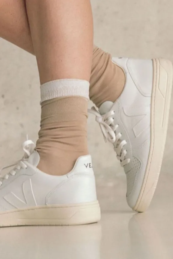 v_leather_trainers__white_6-2.webp Veja V-10 Leather Trainers - White | Veja